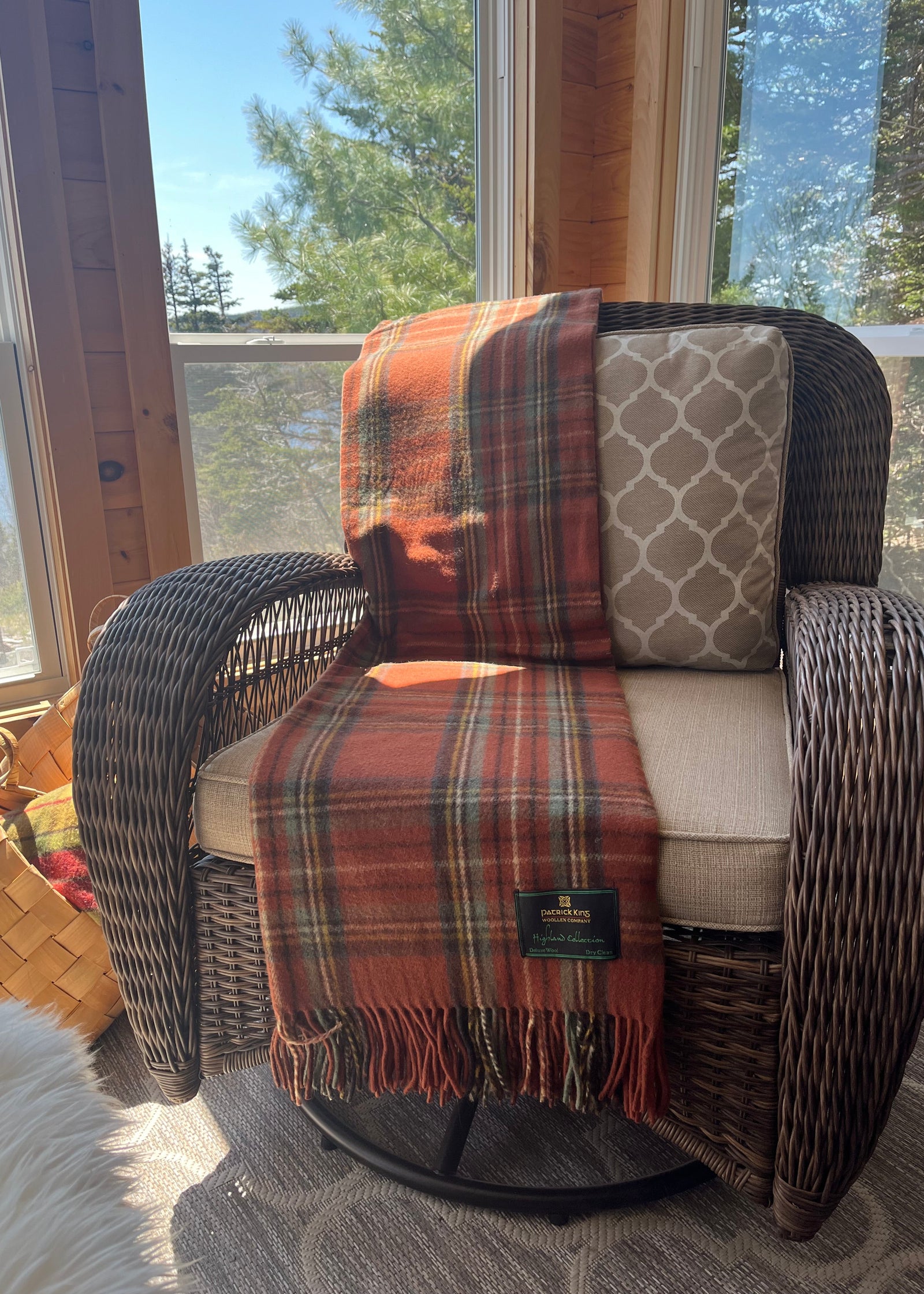 Royal Stewart Antique - Merino Wool Blanket