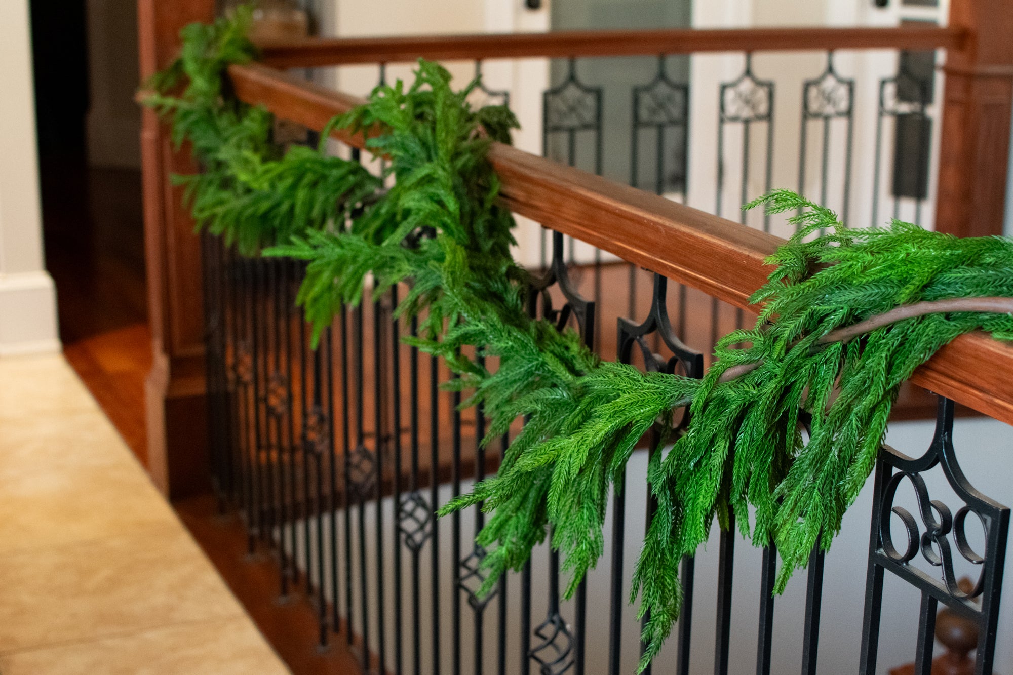 10' Fresh Touch Norfolk Pine Garland