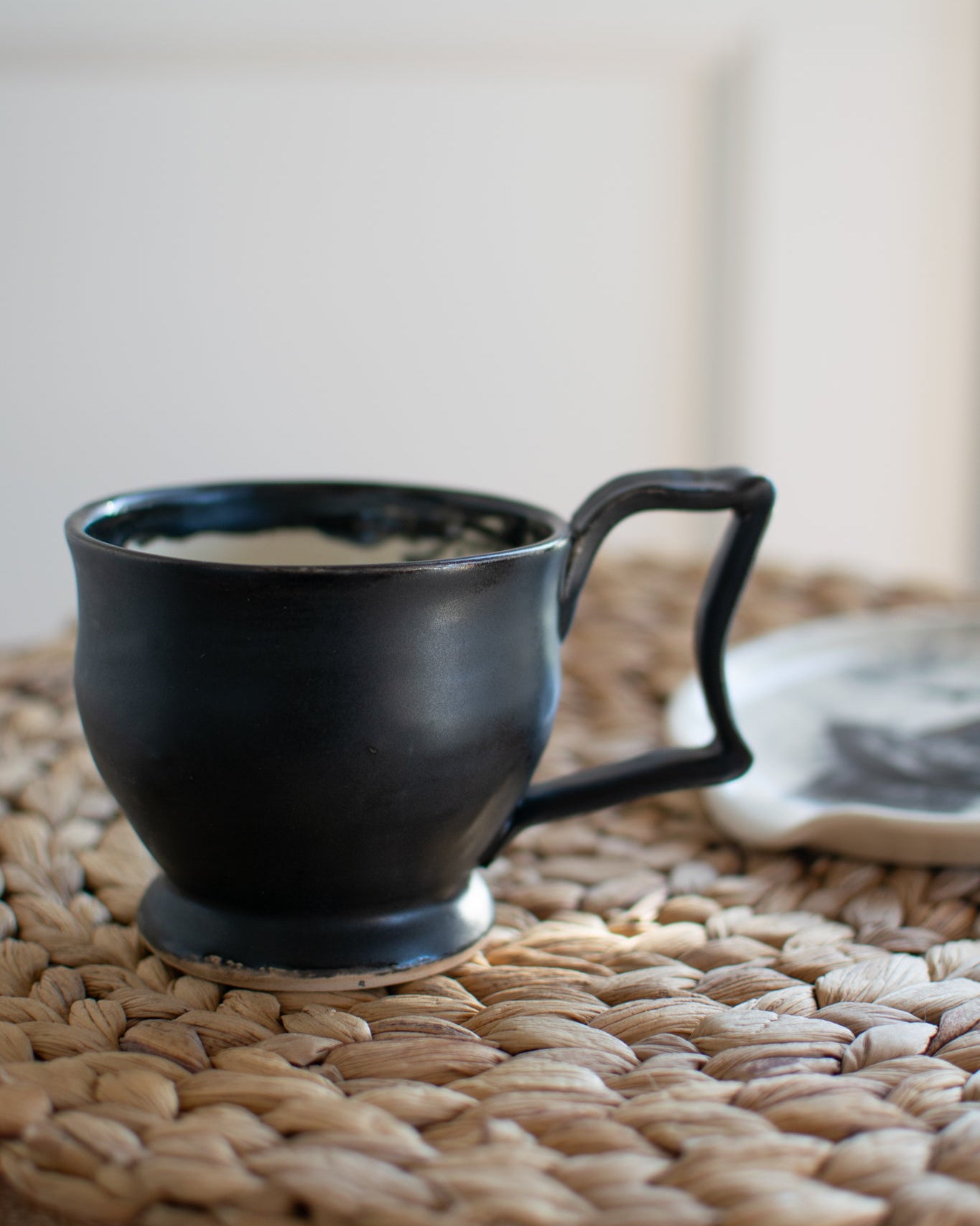 Velvet Black Pottery Mug