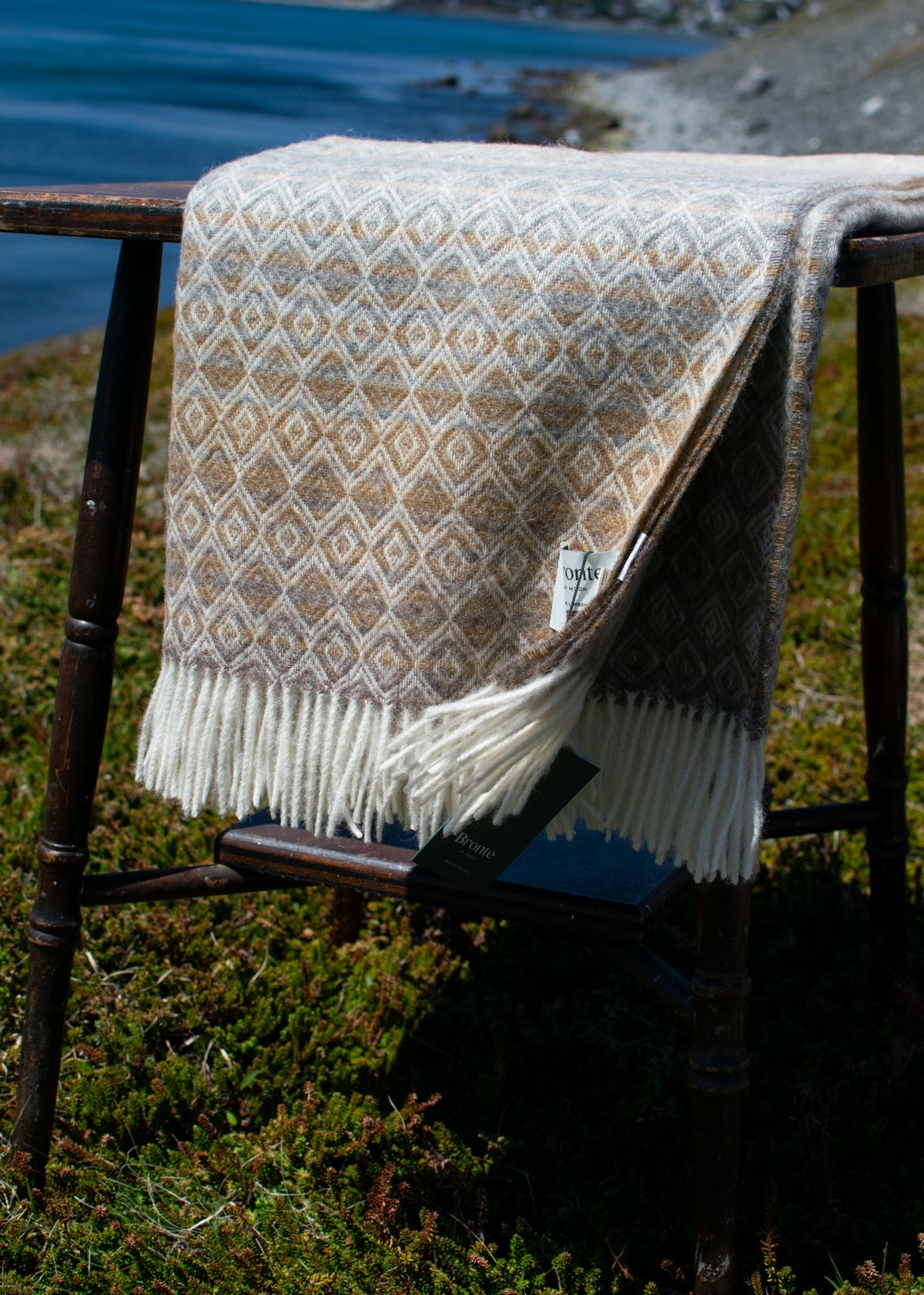 British Lambswool Blanket - Diamond Ombre (Natural)