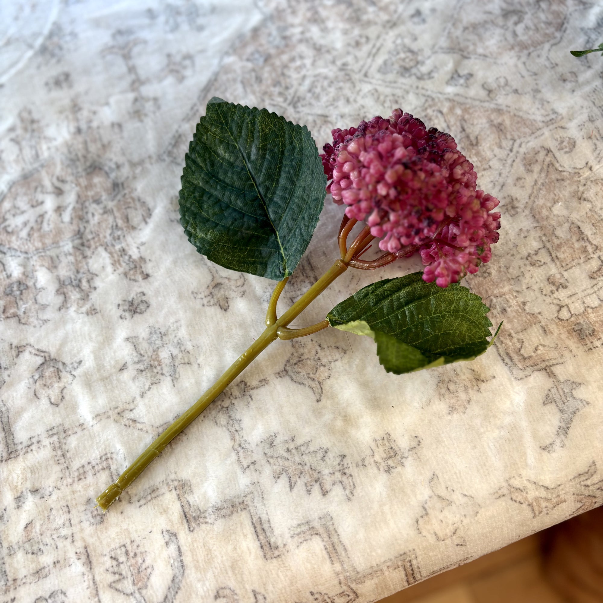 10" Seeded Hydrangea Stem - Rose