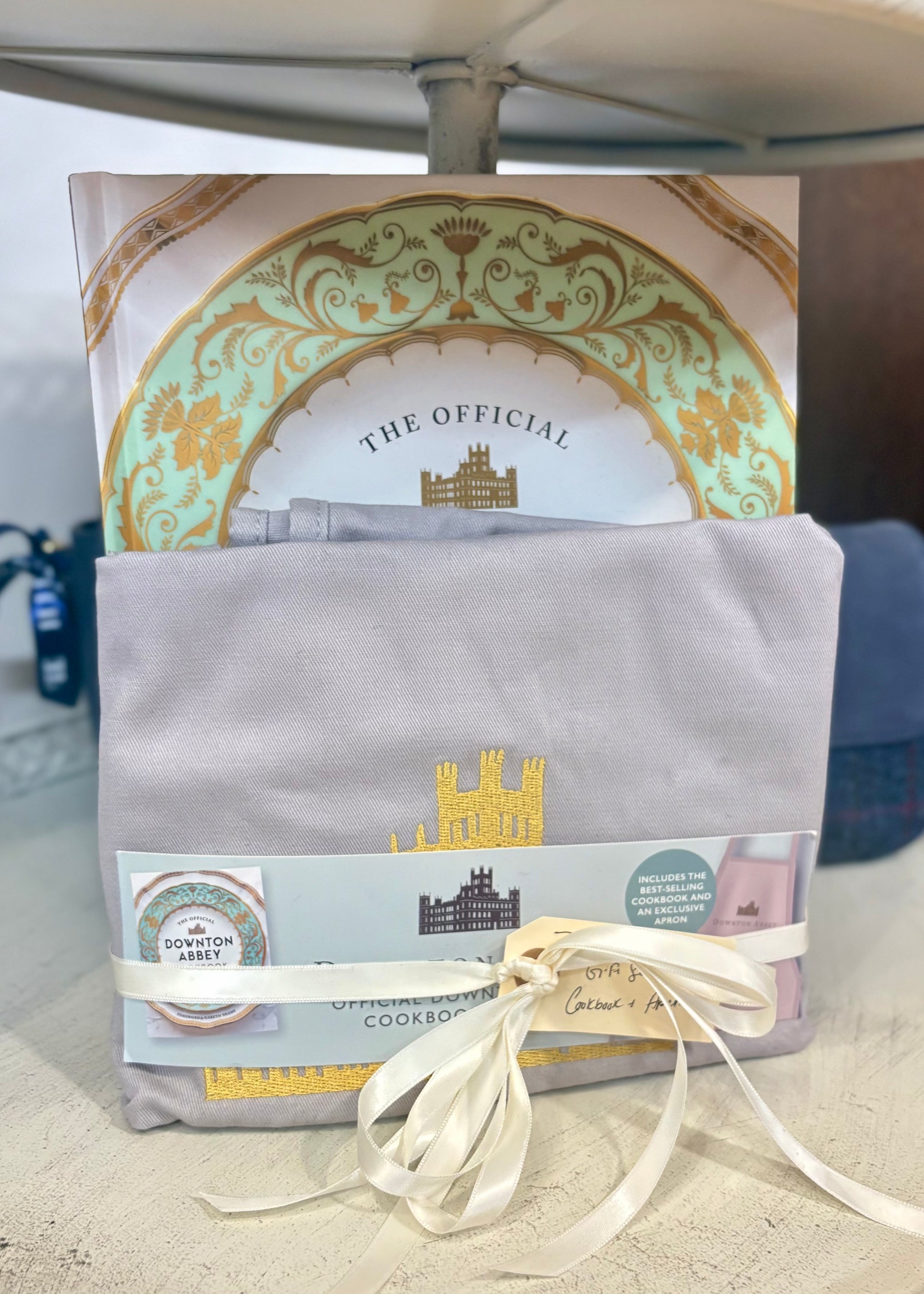 The Official Downton Abbey Cookbook Gift Set