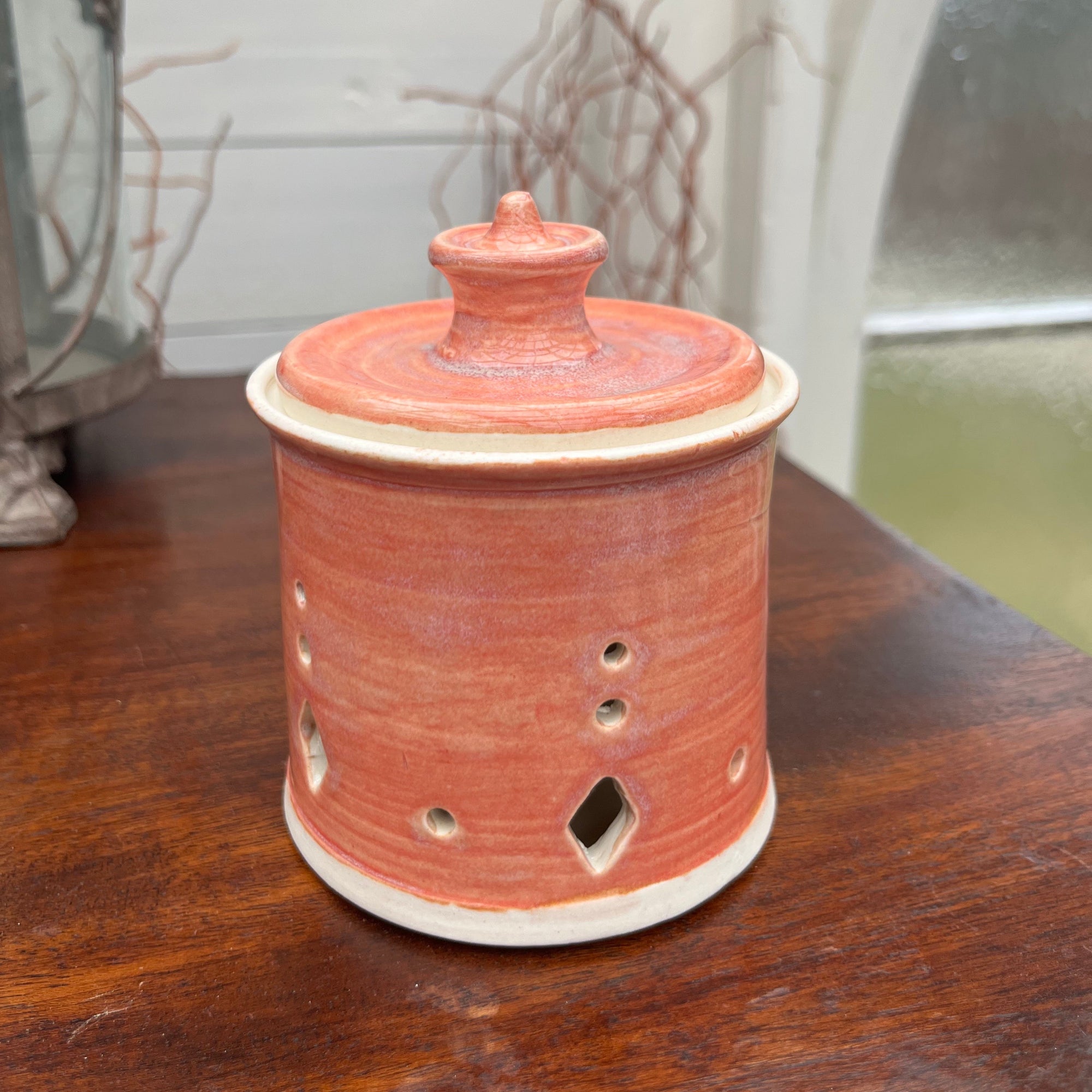 Pink Diamond Porcelain Garlic Keeper