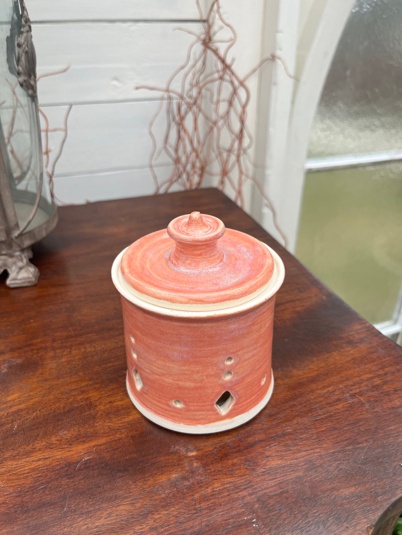 Pink Diamond Porcelain Garlic Keeper