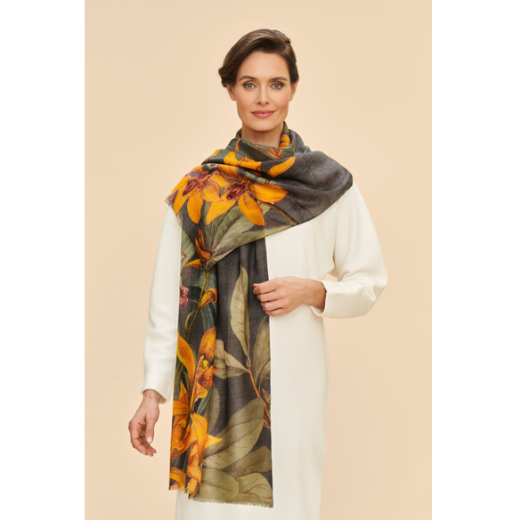 Botany Bliss Wool Scarf - Charcoal