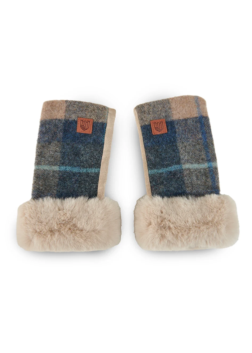 Islander Lambswool Mittens - Navy Beige Tartan