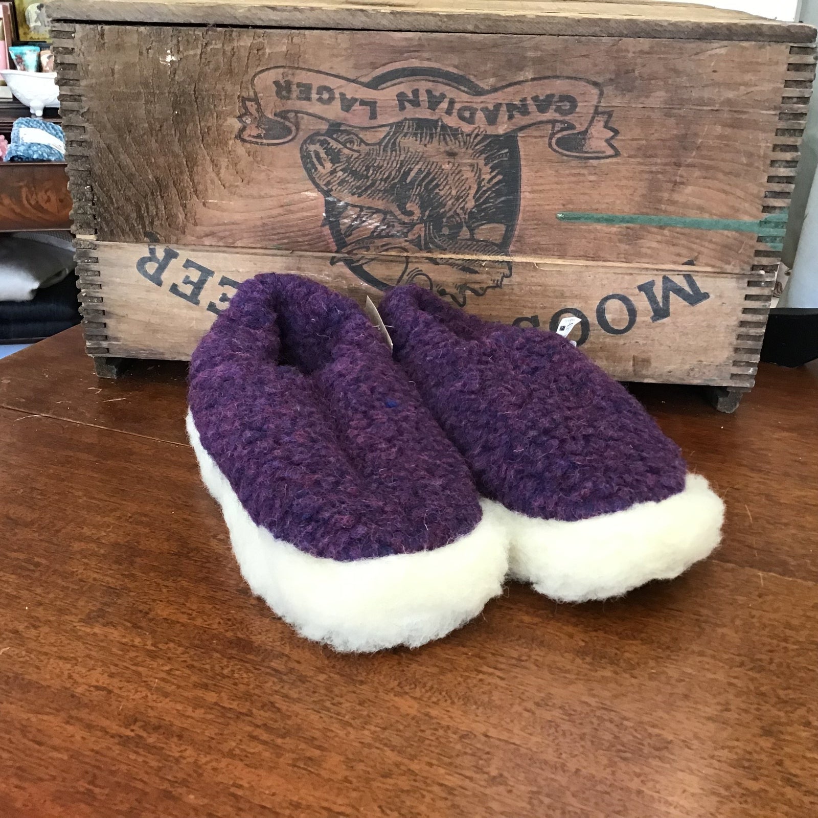 Violet Wool - Sheep by the Sea Slippers