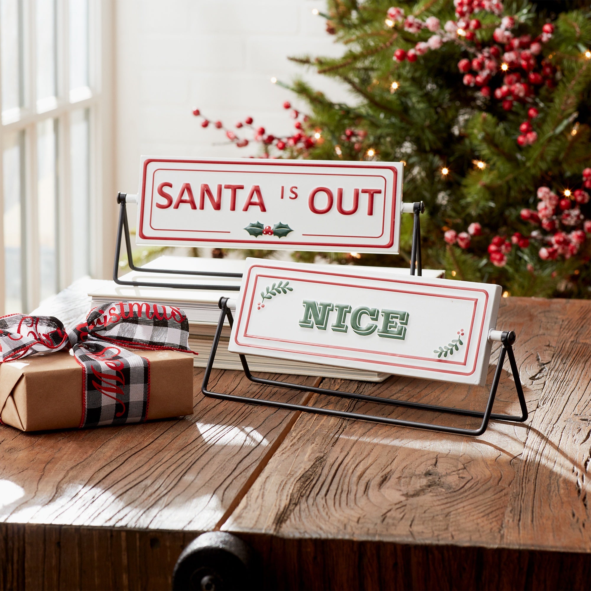 Santa Flip Sign