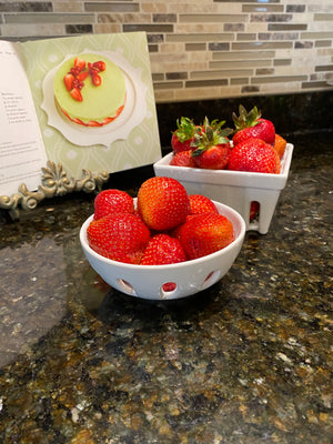 Round Berry Bowl Basket